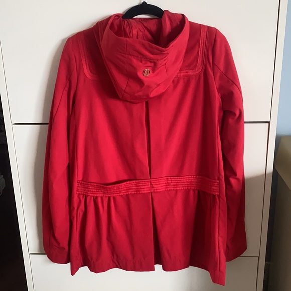 Lululemon Paddington Softshell Jacket Sz.6 in VGUC - Picture 2 of 5